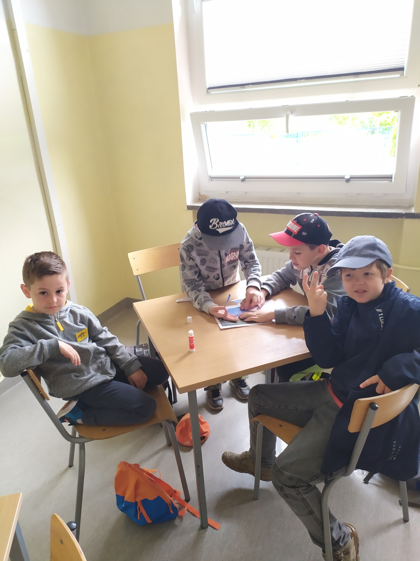 klasa 2b - Dzieci mają wychodne