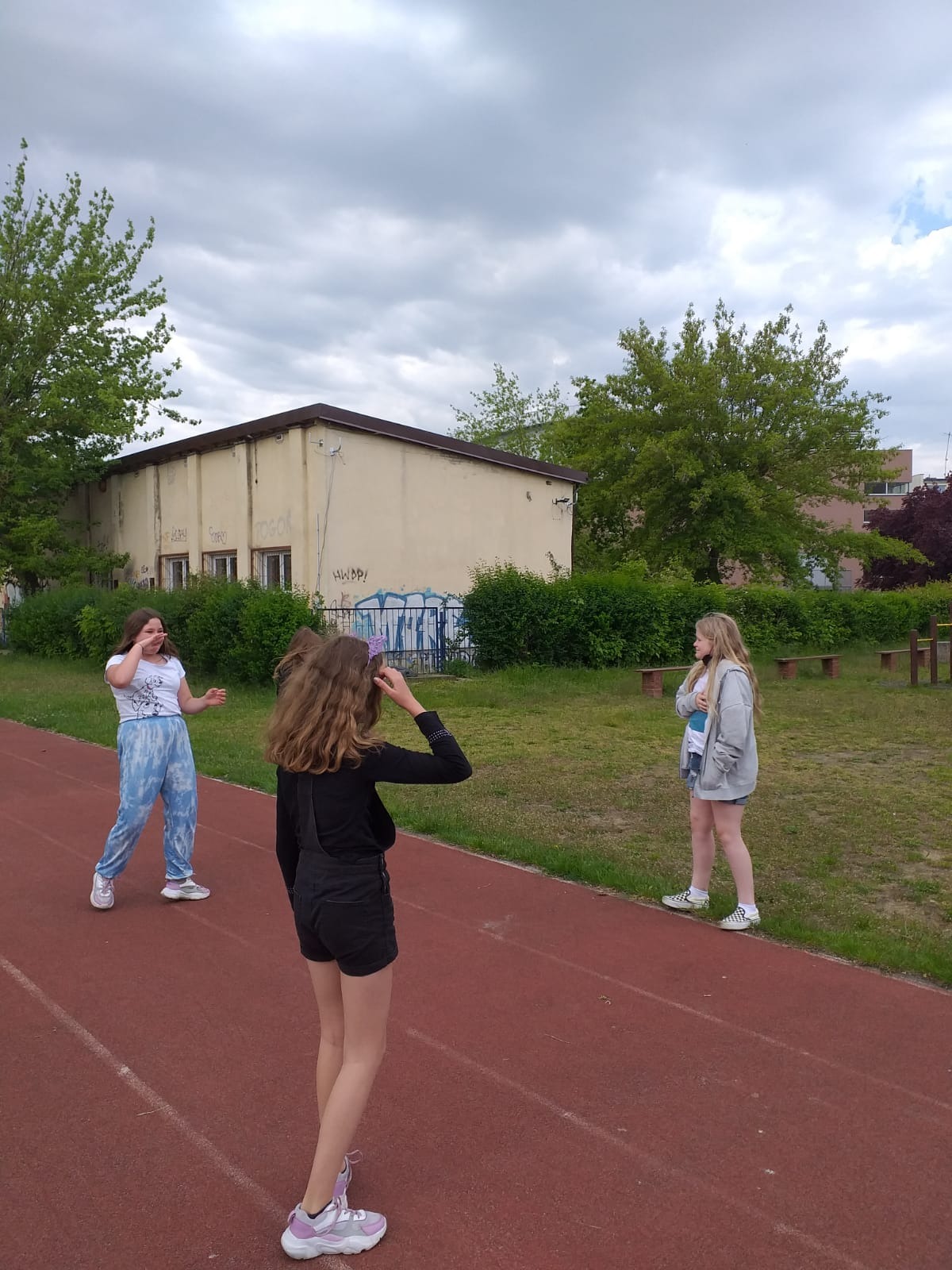 klasa 5b - Dzieci mają wychodne